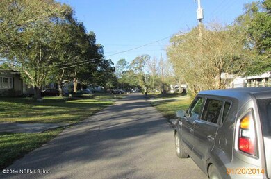 5213 Sunderland Rd, Jacksonville, FL 32210 - photo 6