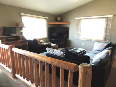 Living Room (4)