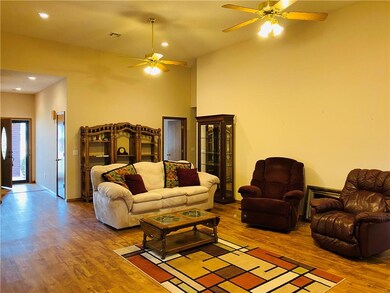 308 Old Forge Dr, Bentonville, AR 72712 - photo 4