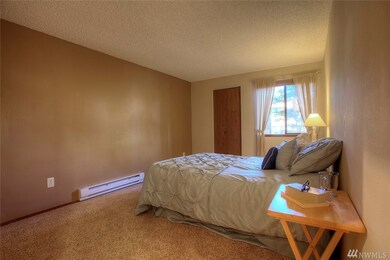 7310 N Skyview Place unit B202, Tacoma, WA 98406 - photo 2