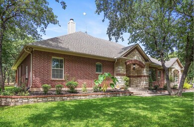 6104 Temple Oaks Ct, Granbury, TX 76049 - photo 4