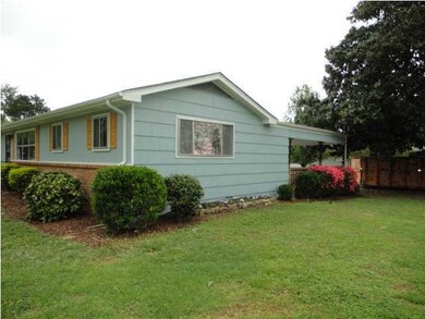 1421 August Dr, Hixson, TN 37343 - photo 2