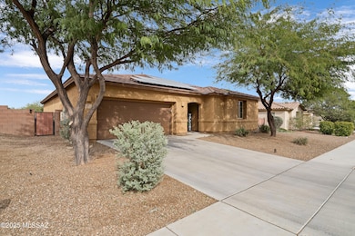 852 W Placita Pozanco, Green Valley, AZ 85614 - photo 3