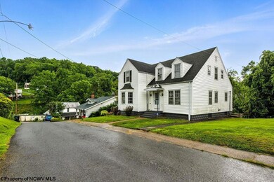 158 Columbia St, West Union, WV 26456 - photo 2