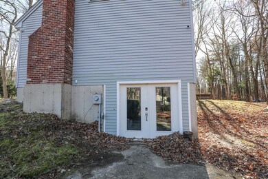 17 Red Deer Rd, Londonderry, NH 03053 - photo 2