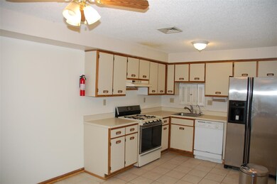 244 Stonebridge Dr unit 244, Nashua, NH 03063 - photo 3