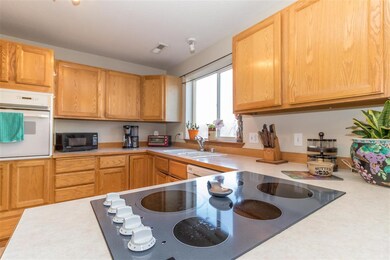 1018 N Prentis St, Medical Lake, WA 99022 - photo 4