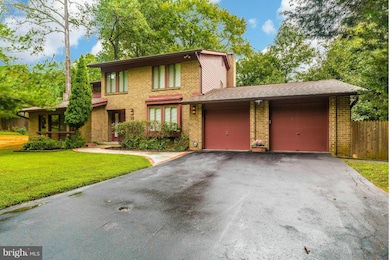 15 Locks Pond Ct, Potomac, MD 20854 - photo 2