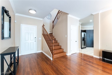 8953 Lily Touchstone Ct, Las Vegas, NV 89148 - photo 3