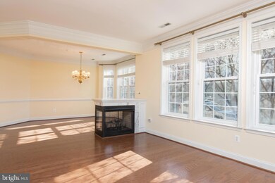 828 Slaters Ln unit 107, Alexandria, VA 22314 - photo 4