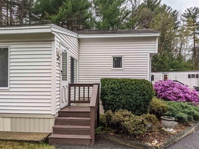 7 Bangor St, Nashua, NH 03063 - photo 2