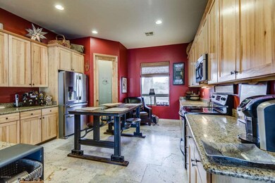 Kitchen (1)