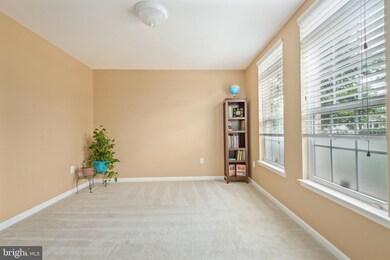 43018 Spyder Place, Chantilly, VA 20152 - photo 4