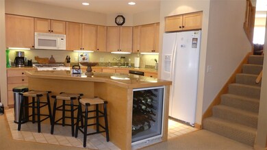 13 Queen Anne's Way, West Dover, VT 05356 - photo 3