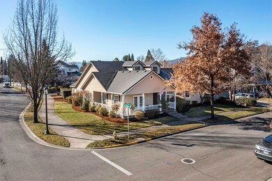 507 Black Oak Dr, Central Point, OR 97502 - photo 2