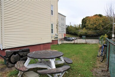 25 Laundry St, Woonsocket, RI 02895 - photo 4