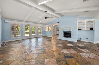 7611 Streamside Dr, Houston, TX 77088 - photo 6