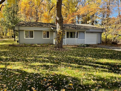 92430 Center St, Dowagiac, MI 49047 - photo 3