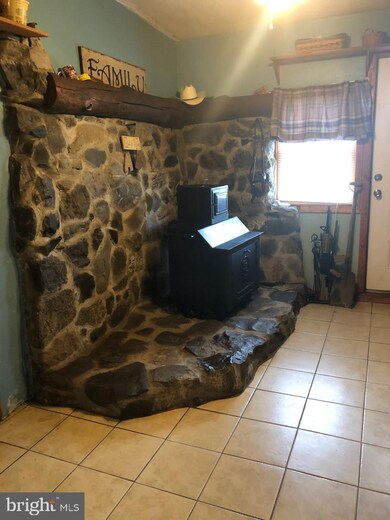 4069 Bullitt Rd, Greencastle, PA 17225 - photo 5