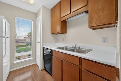 7900 N Stadium Dr unit 102, Houston, TX 77030 - photo 6