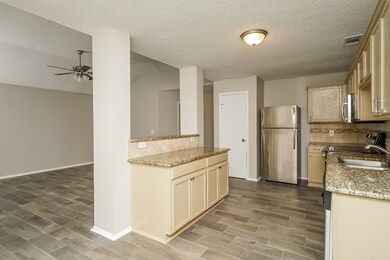 234 Fordham Dr, Glenn Heights, TX 75154 - photo 6