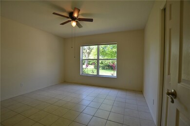 11175 Airport Dr unit 11177, Sebastian, FL 32958 - photo 7