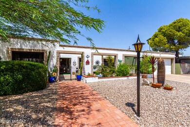 8914 E Maple Leaf Dr, Tucson, AZ 85710 - photo 4