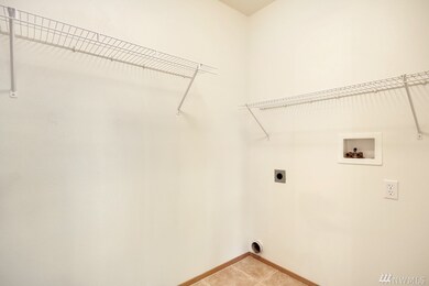 9915 Greenleaf Loop SE, Yelm, WA 98597 - photo 7