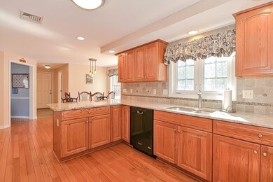 26 Willow Ln, Uxbridge, MA 01569 - photo 6