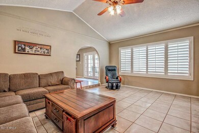 9839 N 48th Ln, Glendale, AZ 85302 - photo 7