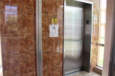 elevator 