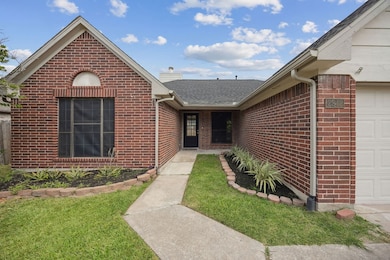 2942 Waterloo Rd, Pearland, TX 77581 - photo 2