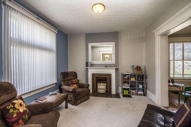 Family Room_2