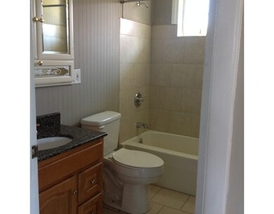 49 Hamilton St, Springfield, MA 01119 - photo 6