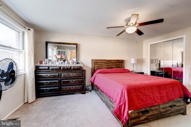 12012 Dove Cir, Laurel, MD 20708 - photo 3