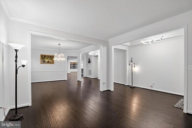 4401 Weejun Loop, Woodbridge, VA 22192 - photo 6