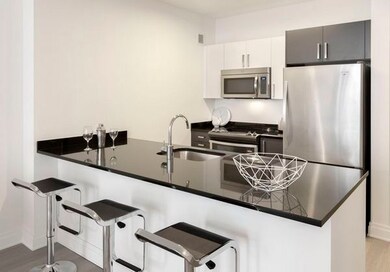 70 Pine St unit 1026, New York, NY 10005 - photo 2