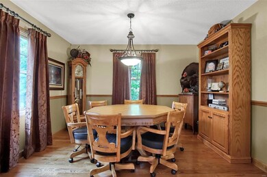 1004 Pine Lake Rd, Collinsville, IL 62234 - photo 5