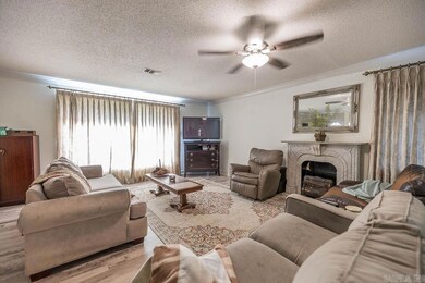 1306 W Main St, El Dorado, AR 71730 - photo 5