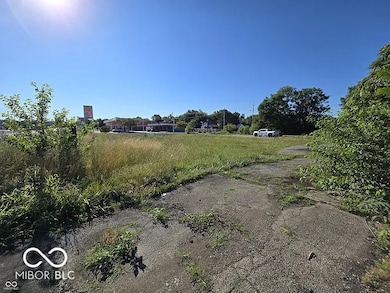 2525 E 38th St, Indianapolis, IN 46218 - photo 4