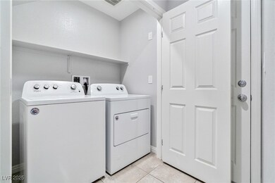 1198 Paradise Basin Ct, Henderson, NV 89002 - photo 6