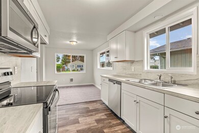 257 Baltimore St, Longview, WA 98632 - photo 3