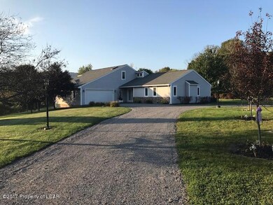 104 Red Oak Dr, Harveys Lake, PA 18618 - photo 4