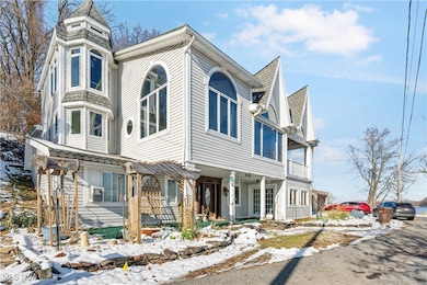 584 Apple Dr, Akron, OH 44319 - photo 2