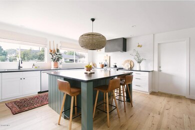 204 Byron Ave-012-017-Mason HomeFinals00