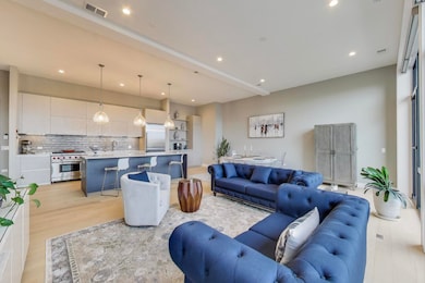 2405 W Iowa St unit 405, Chicago, IL 60622 - photo 3