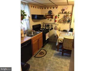 4616 E Thompson St, Philadelphia, PA 19137 - photo 4