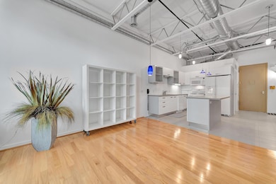 614 S Troy St unit 109, Royal Oak, MI 48067 - photo 7