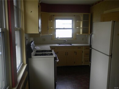 327 E Walnut St unit 329, Allentown, PA 18109 - photo 5