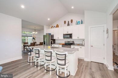 120 Moonstone Dr, Kearneysville, WV 25430 - photo 7